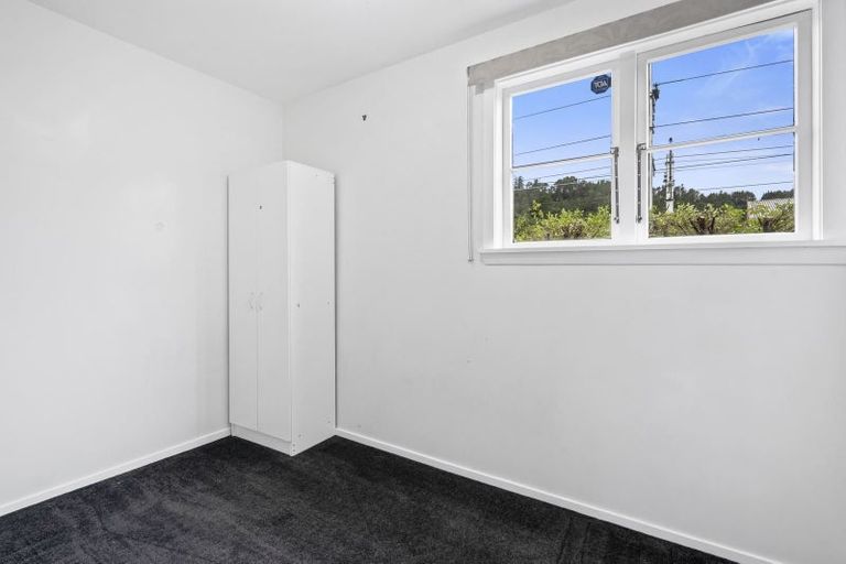 Photo of property in 6a Petherick Street, Taita, Lower Hutt, 5011