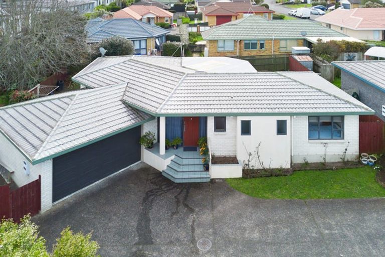 Photo of property in 12 Palmer Avenue, Glen Eden, Auckland, 0602