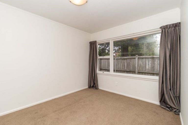 Photo of property in 3/9a Curletts Road, Sockburn, Christchurch, 8042