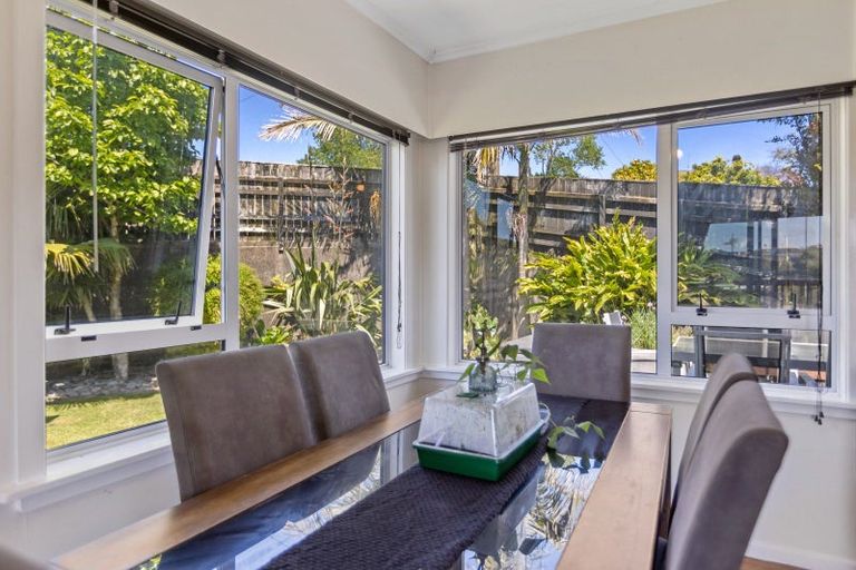 Photo of property in 7 Penrith Street, Westown, New Plymouth, 4310