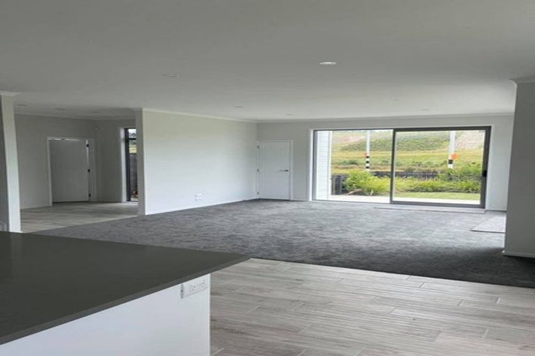 Photo of property in 131 Glenvar Ridge Road, Long Bay, Auckland, 0630
