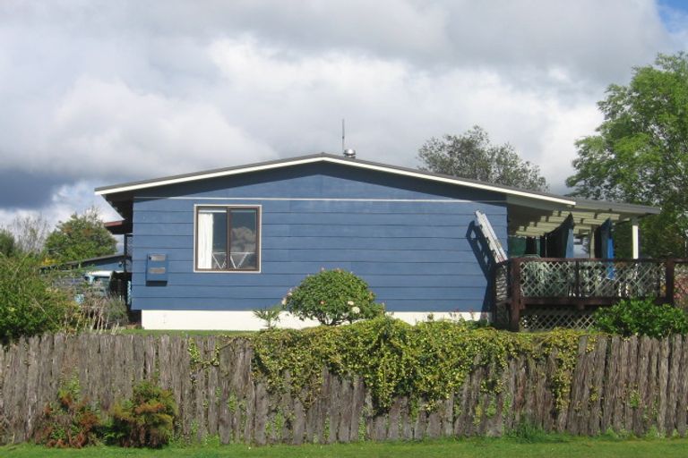 Photo of property in 9 Thebes Street, Pomare, Rotorua, 3015