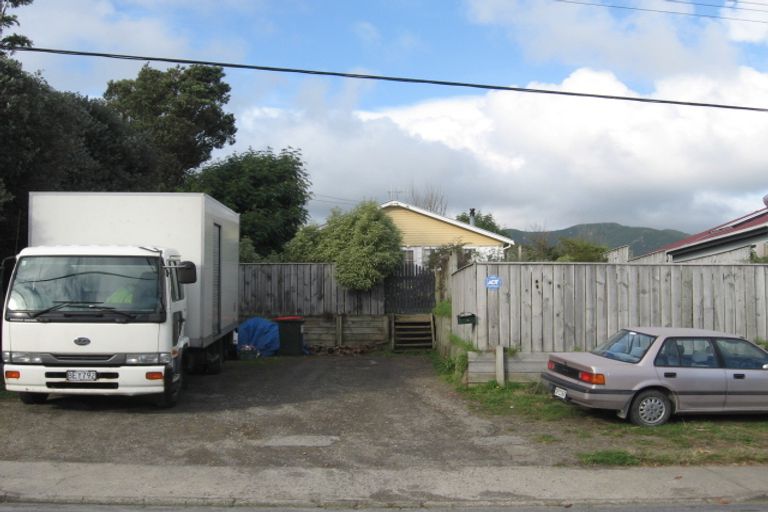 Photo of property in 8 Kiwi Road, Raumati Beach, Paraparaumu, 5032