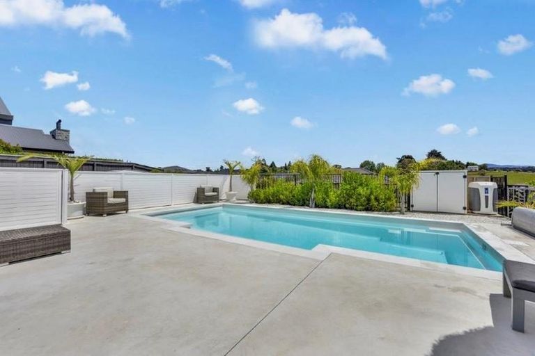 Photo of property in 19 Les Wakefield Road, Mapua, 7005