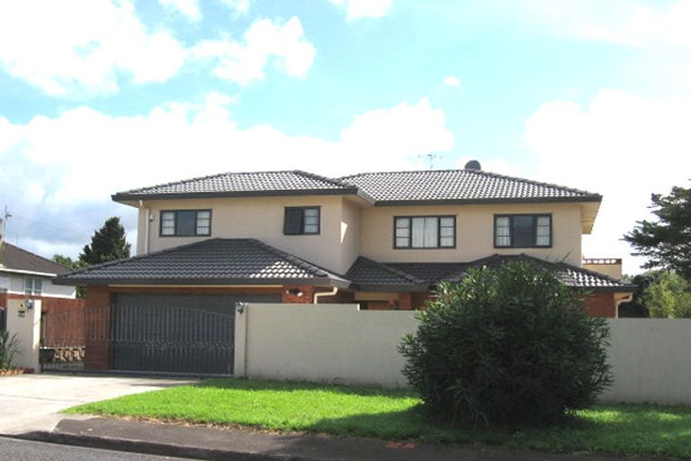 Photo of property in 42b Totara Road, Te Atatu Peninsula, Auckland, 0610