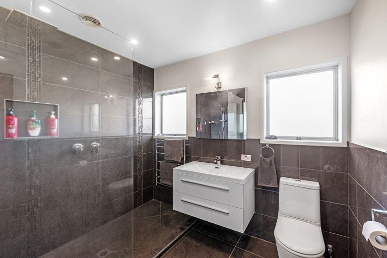 Photo of property in 192 Sturges Road, Henderson, Auckland, 0612