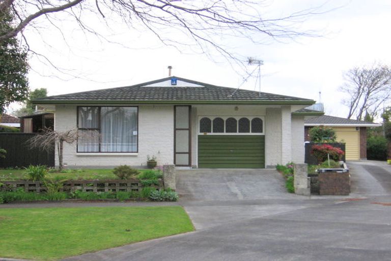 Photo of property in 8a Earl Place, Hokowhitu, Palmerston North, 4410