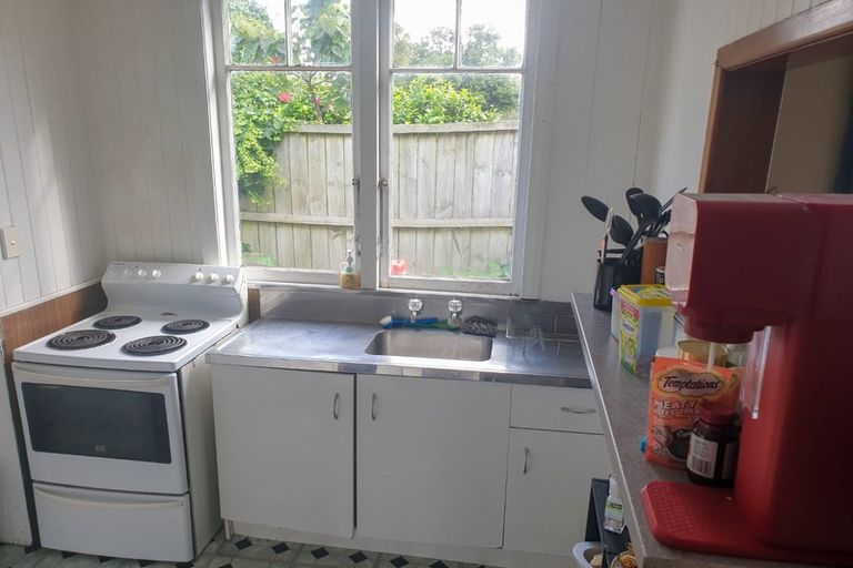 Photo of property in 9 Harris Road, Mount Wellington, Auckland, 1051