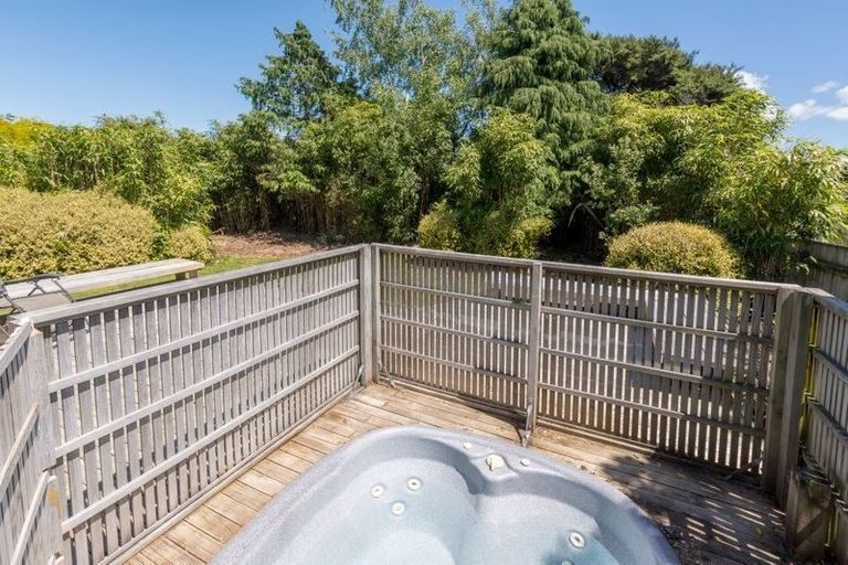 Photo of property in 47a Leinster Avenue, Raumati South, Paraparaumu, 5032