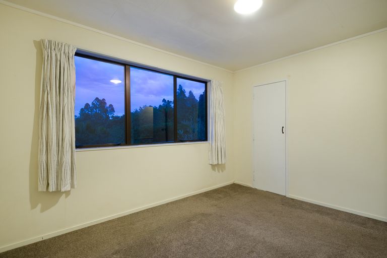 Photo of property in 94 Hinau Road, Waimauku, 0881