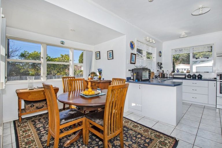 Photo of property in 30 Tui Crescent, Maunu, Whangarei, 0110