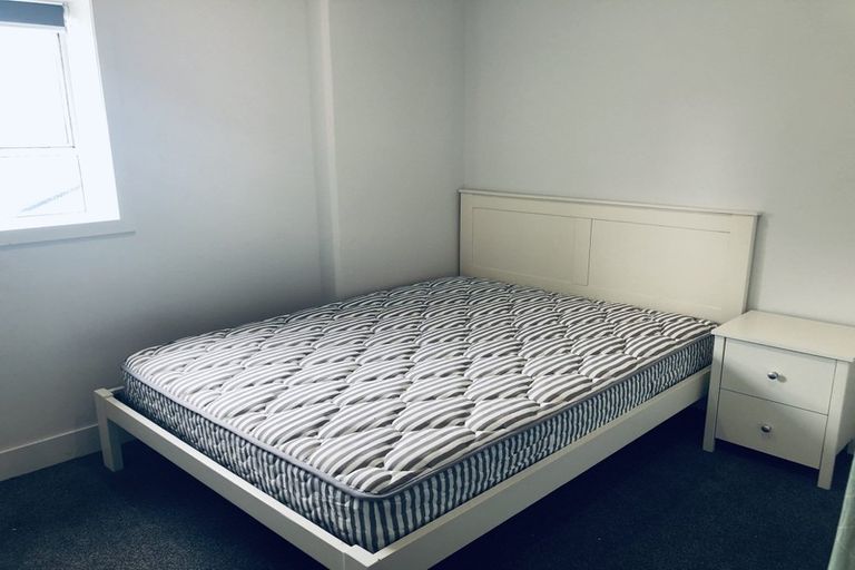 Photo of property in 17f Albert Street, Palmerston North, 4414