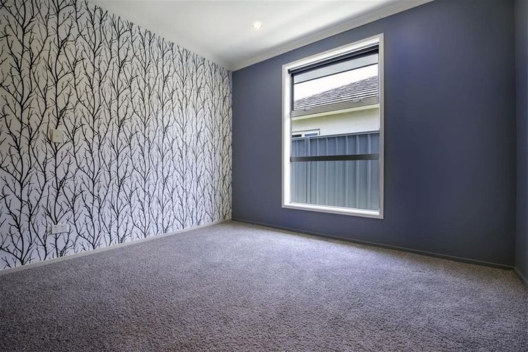 Photo of property in 4 Akaroa Road, Poraiti, Napier, 4112