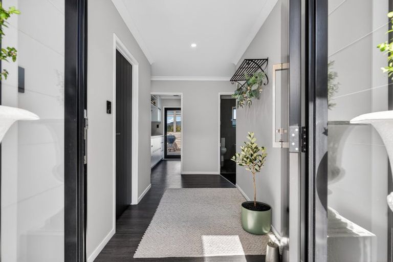 Photo of property in 3 Bickerstaffe Road, Maungaturoto, 0520