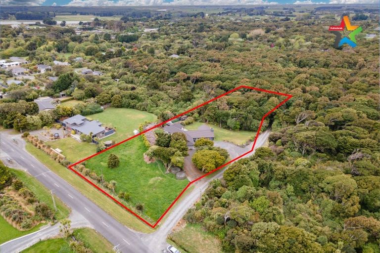Photo of property in 30 Matua Road, Otatara, Invercargill, 9879