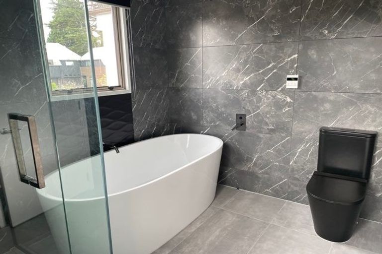 Photo of property in 1/37 Poynder Avenue, Merivale, Christchurch, 8014