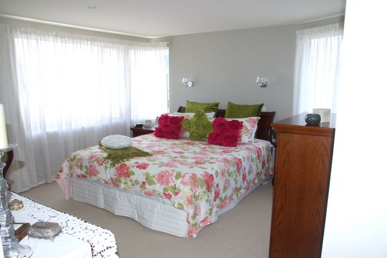 Photo of property in 2/72 Harvey Street, Waipahihi, Taupo, 3330