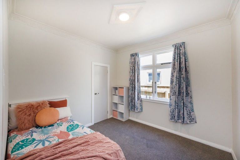 Photo of property in 106 Shamrock Street, Takaro, Palmerston North, 4412
