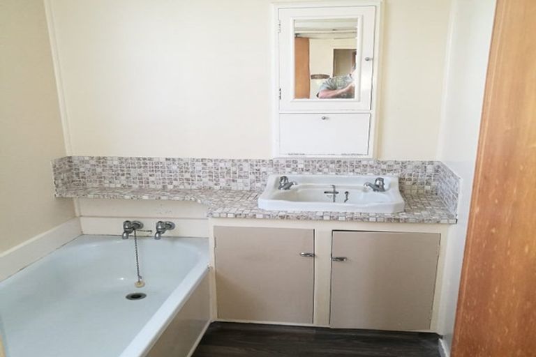 Photo of property in 114 Chapel Street, Otumoetai, Tauranga, 3110