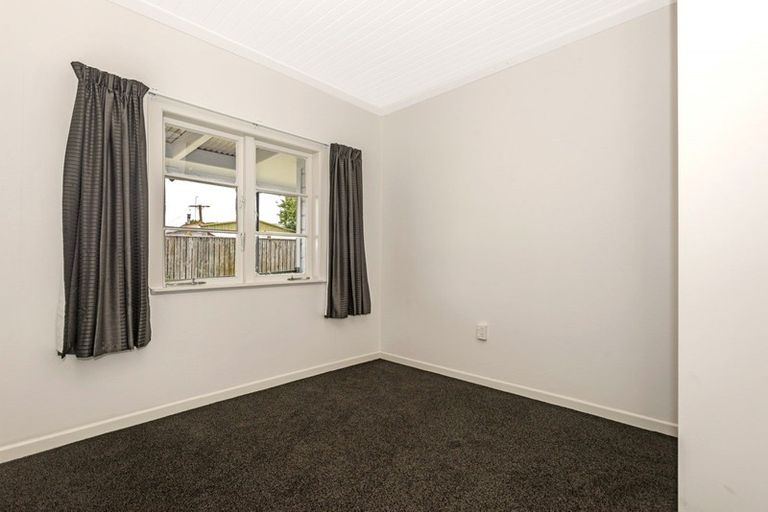 Photo of property in 4 Root Street, Gisborne, 4010