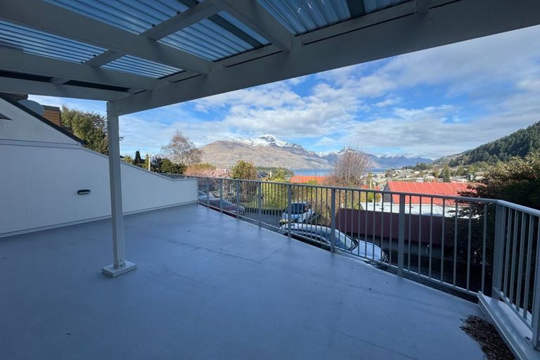 Photo of property in 5e Anderson Heights, Queenstown, 9300