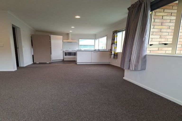 Photo of property in Miramar Villas, 12/6 Brussels Street, Miramar, Wellington, 6022