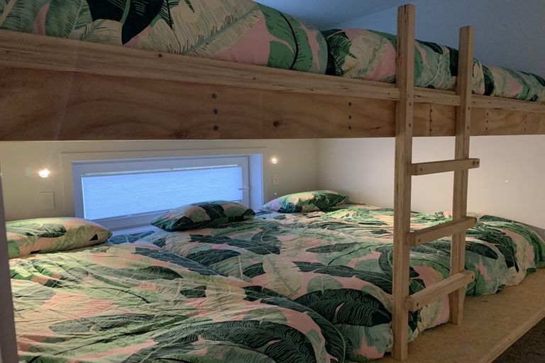 Photo of property in 7 Venus Place, Arthurs Point, Queenstown, 9371