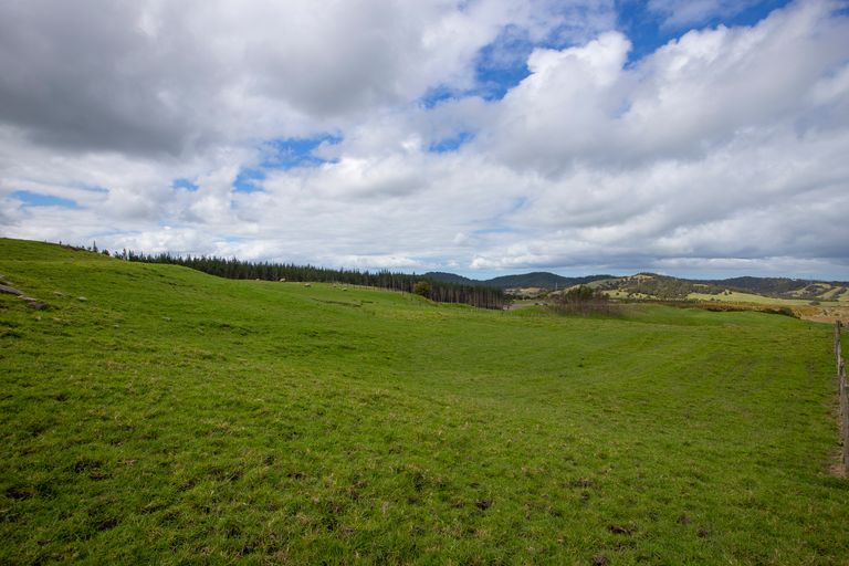 Photo of property in 127a Oruawharo Road, Topuni, Wellsford, 0975