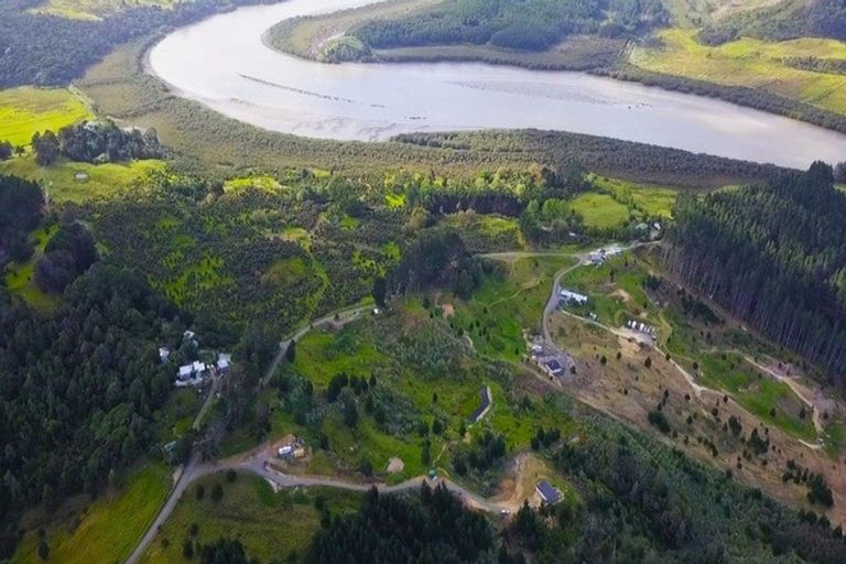 Photo of property in 206 Ohuri Road, Rawene, Kaikohe, 0473