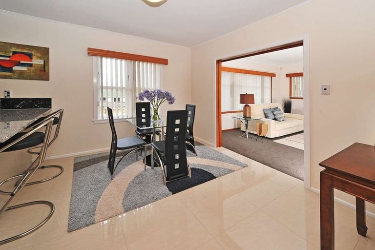 Photo of property in 61 Halver Road, Hillpark, Auckland, 2102