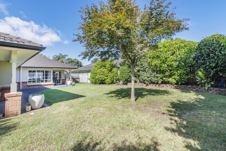 Photo of property in 13 Moss Crescent, Takanini, 2112