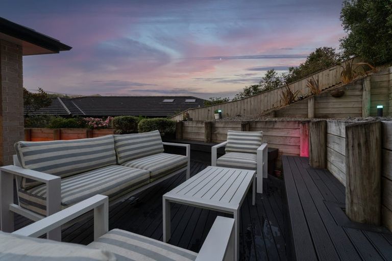 Photo of property in 21 Winsley Terrace, Churton Park, Wellington, 6037