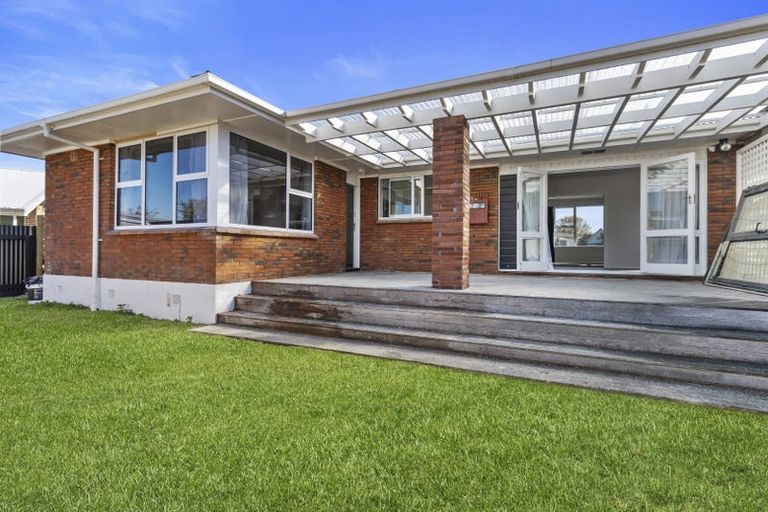 Photo of property in 10 Roseburg Street, Fairfield, Hamilton, 3214