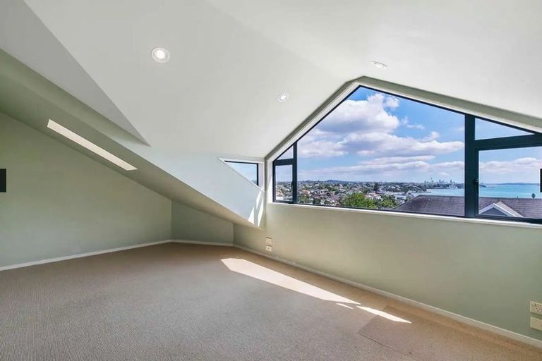 Photo of property in 2/25 Waimarie Street, Saint Heliers, Auckland, 1071