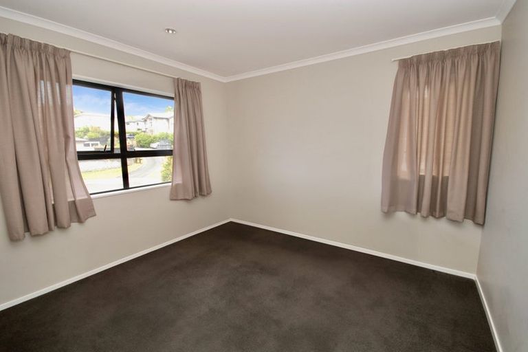 Photo of property in 11 Mauku Lane, Greenhithe, Auckland, 0632