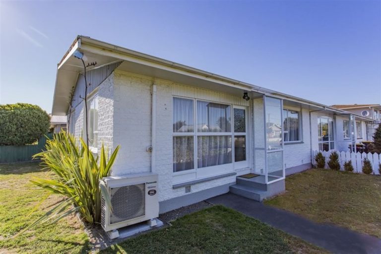 Photo of property in 12 Tancred Street, Linwood, Christchurch, 8011
