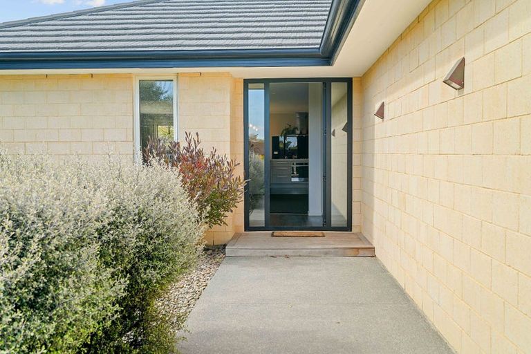 Photo of property in 16 Quartz Drive, Rolleston, 7614