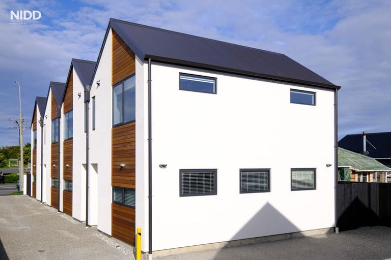 Photo of property in 48d Victoria Road, Saint Kilda, 9012