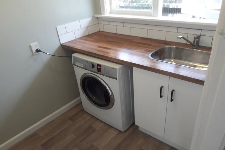 Photo of property in 16 Lascelles Street, Saint Martins, Christchurch, 8022