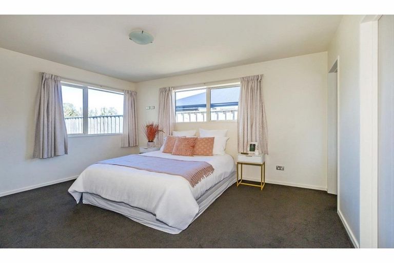 Photo of property in 1 Parklea Avenue, Halswell, Christchurch, 8025