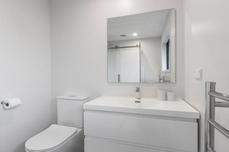 Photo of property in 4/104a Idris Road, Bryndwr, Christchurch, 8052