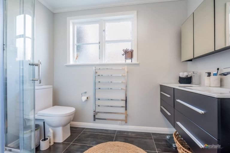 Photo of property in 24a Bell Road, Waiwhetu, Lower Hutt, 5010