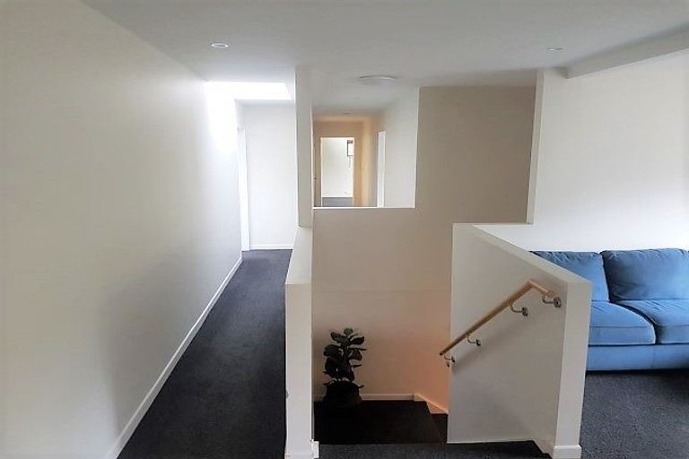 Photo of property in 3 Oak Avenue, Paremata, Porirua, 5024