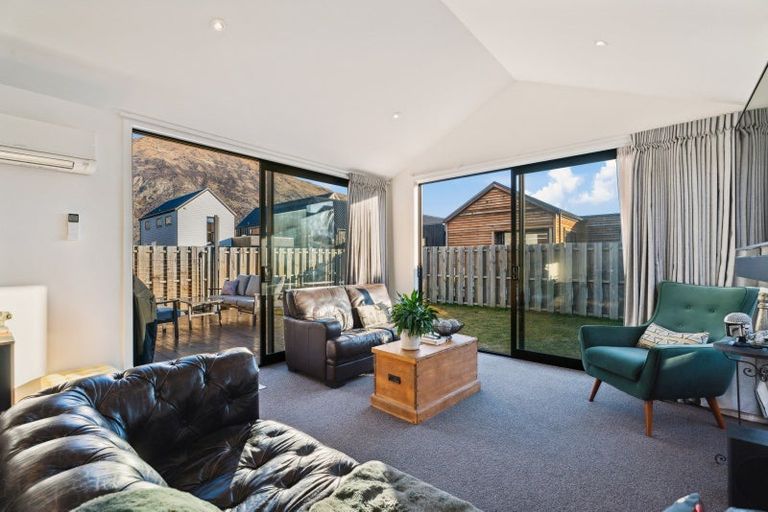 Photo of property in 26 Red Cottage Drive, Lake Hayes, Queenstown, 9304