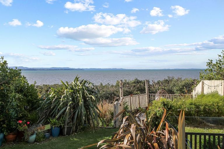 Photo of property in 7a Torkar Road, Clarks Beach, 2122