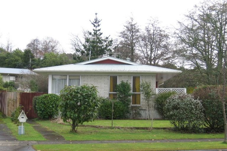 Photo of property in 27 Caernarvon Street, Dinsdale, Hamilton, 3204