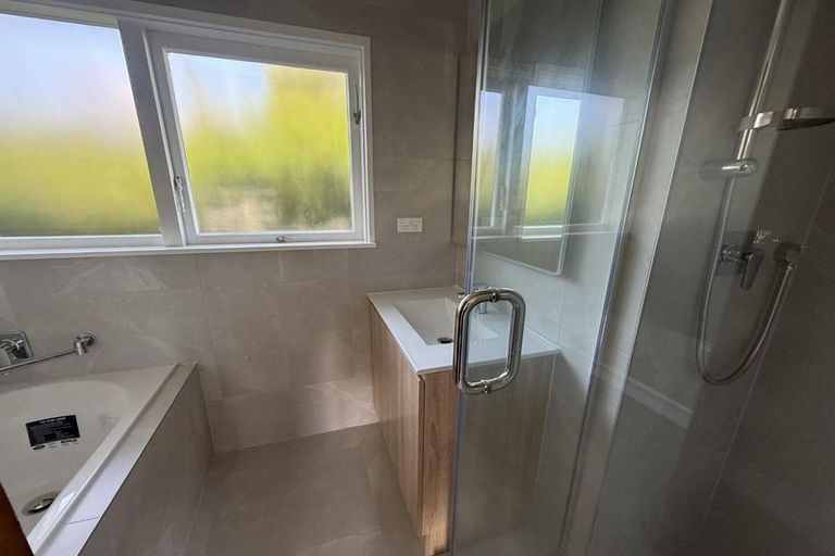 Photo of property in 34 Levesque Street, Birkdale, Auckland, 0626