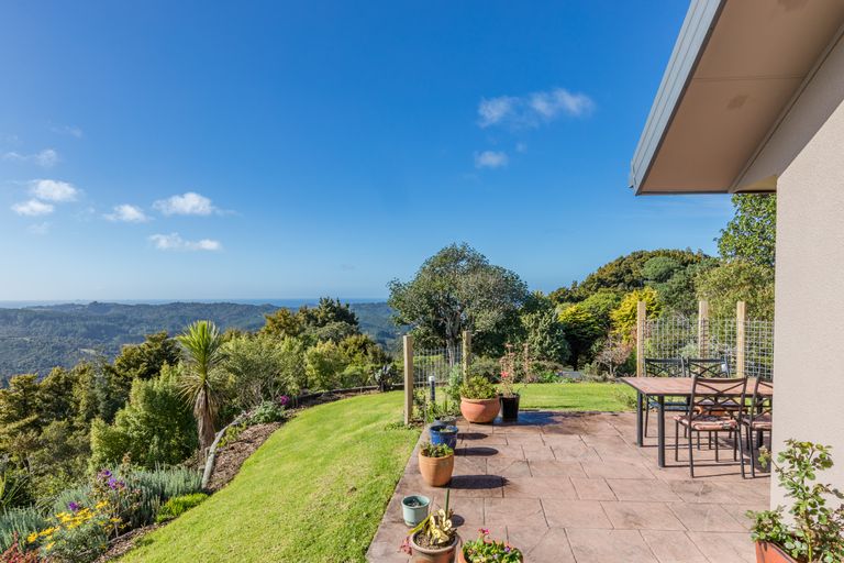 Photo of property in 206 Te Toiroa Road, Ngunguru, Whangarei, 0173