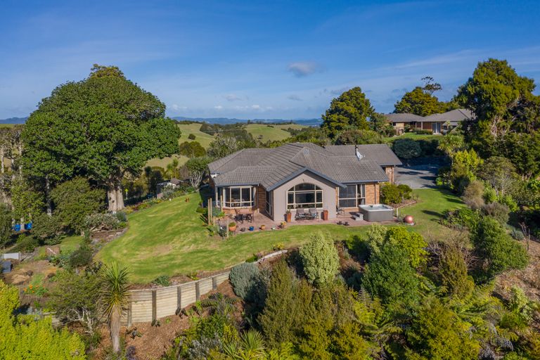 Photo of property in 206 Te Toiroa Road, Ngunguru, Whangarei, 0173