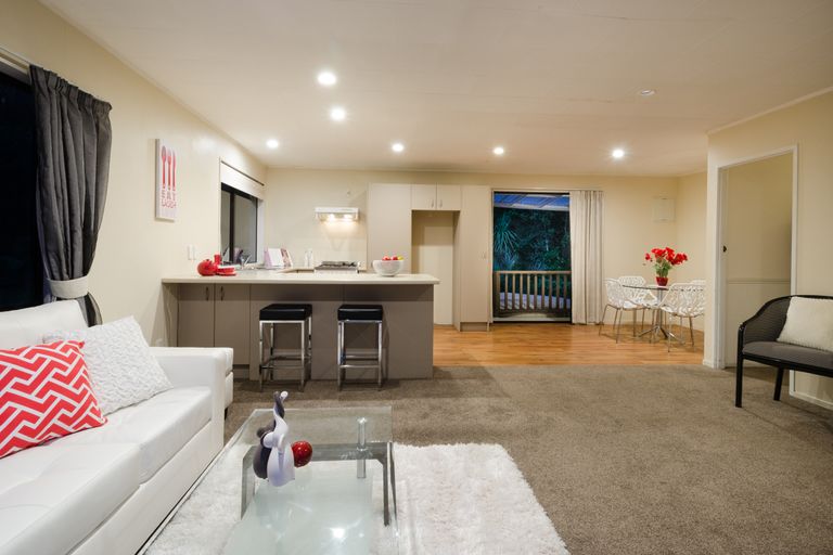 Photo of property in 94 Hinau Road, Waimauku, 0881